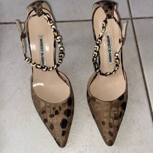 Genuine Manolo Blahnik pumps with original dust bag